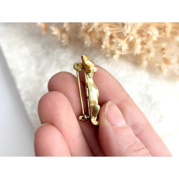 Sassy Art Deco Cat Gold Toned Matte Costume Jewelry Brooch | Lapel Pin - Picture 3 of 10